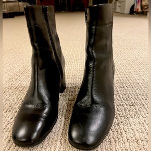 Vagabond black leather boots